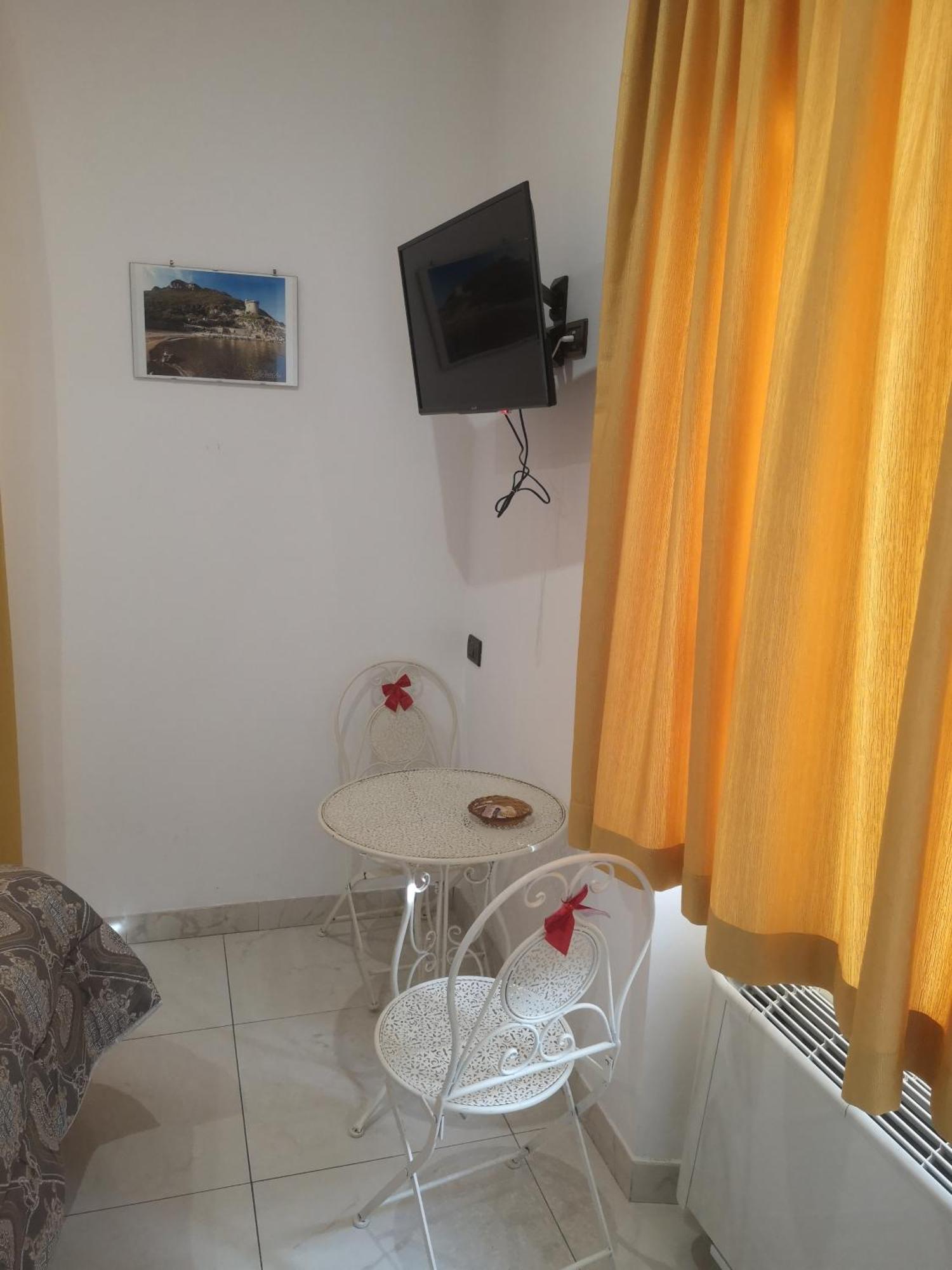 B&B Terracina Holiday Экстерьер фото
